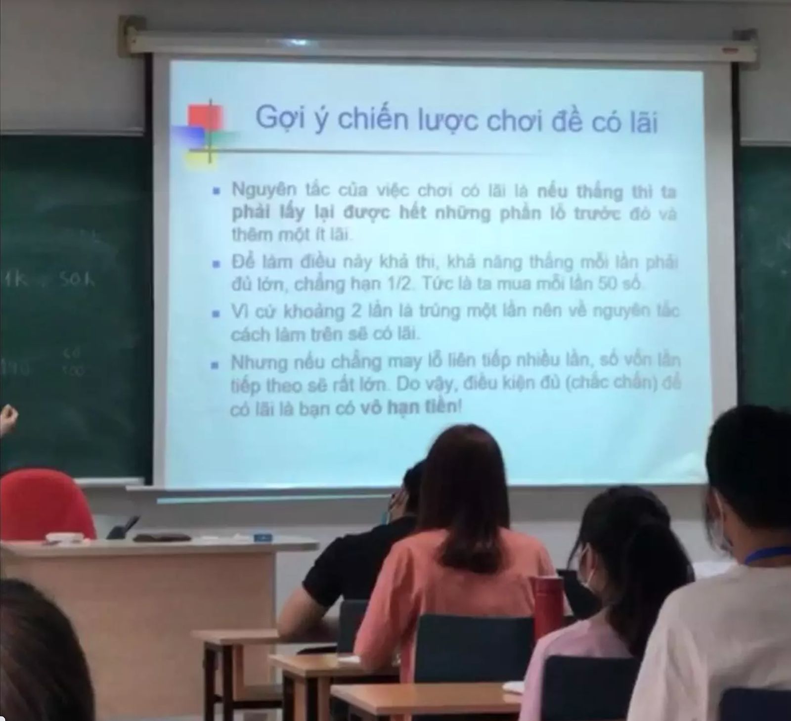 Nữ giảng viên gây xôn xao vì 'Gợi ý chiến lược chơi đề có lãi' - 1